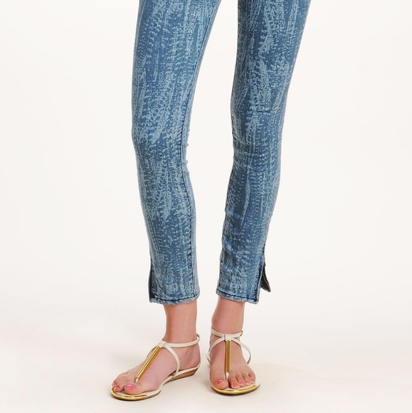FREE PEOPLE 27 Ankle Zip Feathers Print Skinny Jean Size 27 - Picture 2 of 12